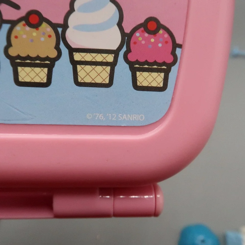 Mega Bloks Hello Kitty Ice Cream Parlor in Travel Case 2012 Sanrio